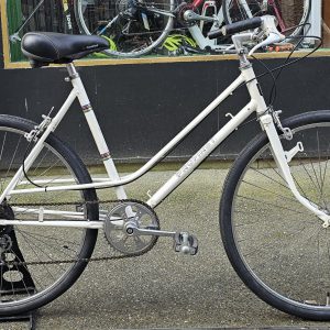 DESTOCKAGE Vélo de ville Profirst