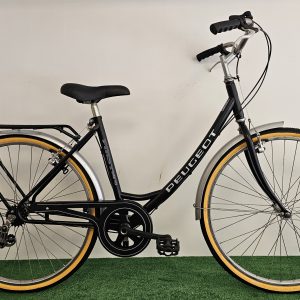 ! BIENTOT DISPO ! Vélo de ville / VTC Peugeot First Avenue 1000